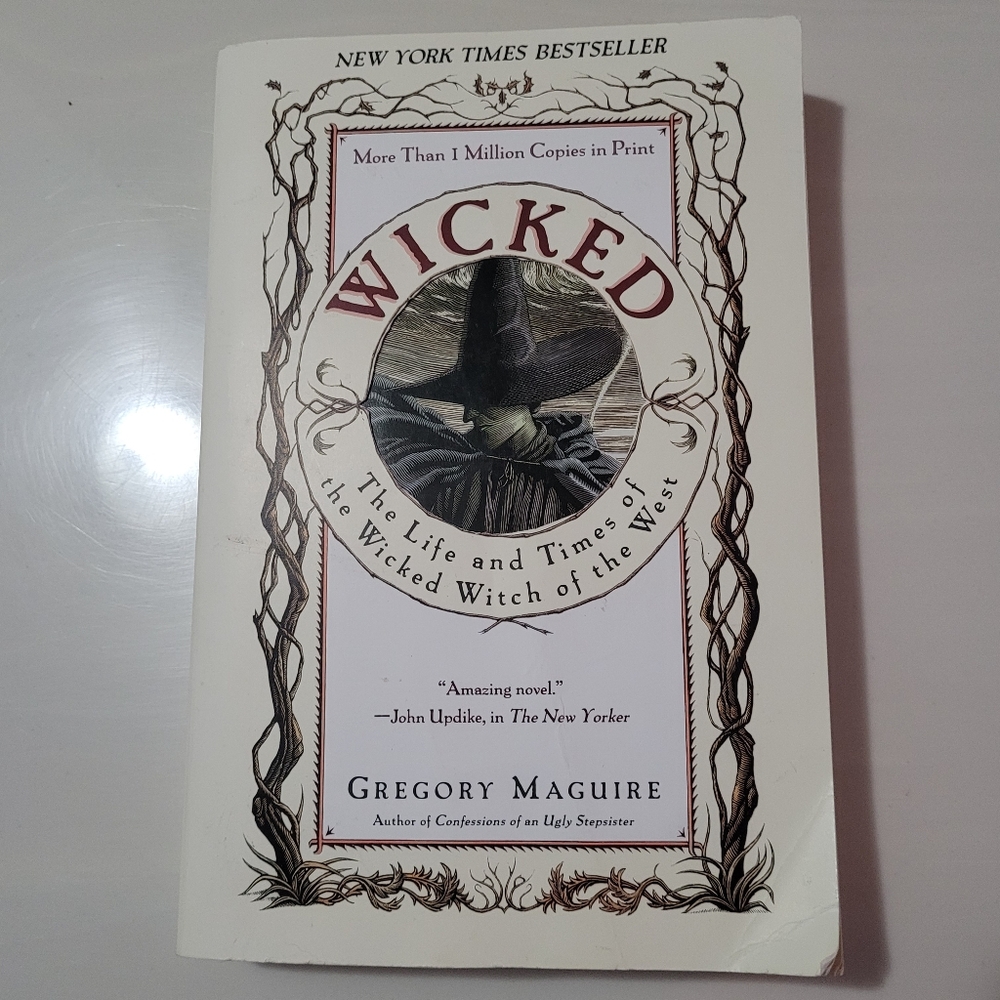 Wicked: The Life & Times Of The Wicked Witch Of The West By G. Maguire Paperback - Picture 13 of 14